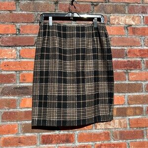 Elegant Linda Allard for Ellen Tracy Tweed Skirt